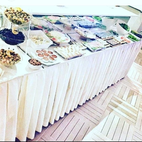 Imagen del bar/restaurante del Hotel KAYRA OTEL. Foto 5