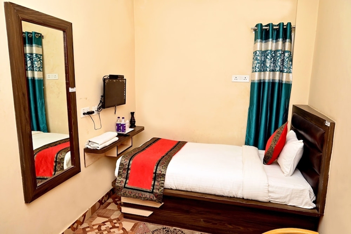 Imagen de la habitación del Hotel KB Palace. Foto 2