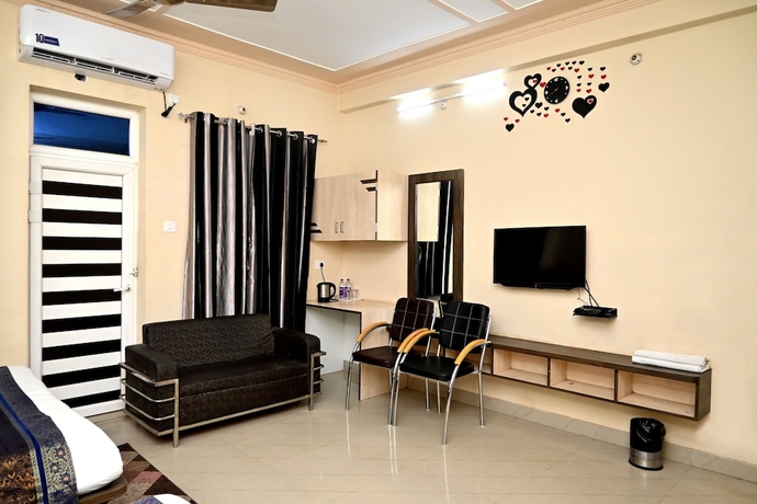 Imagen de la habitación del Hotel KB Palace. Foto 6