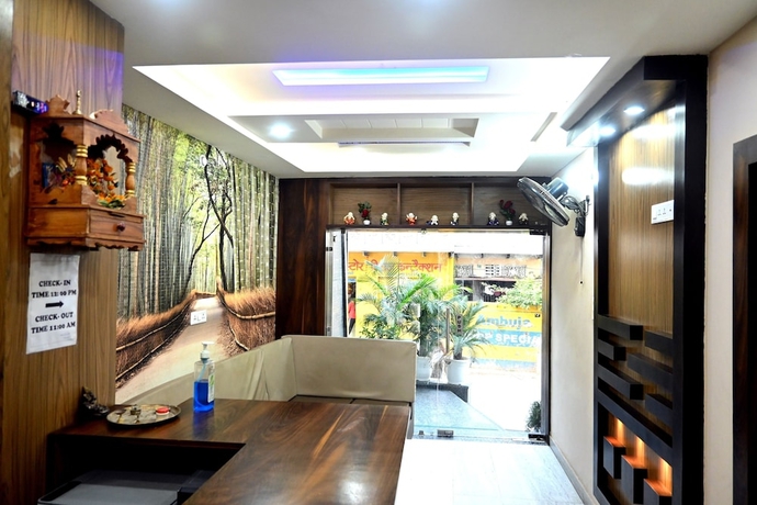 Imagen de los interiores del Hotel KB Palace. Foto 15