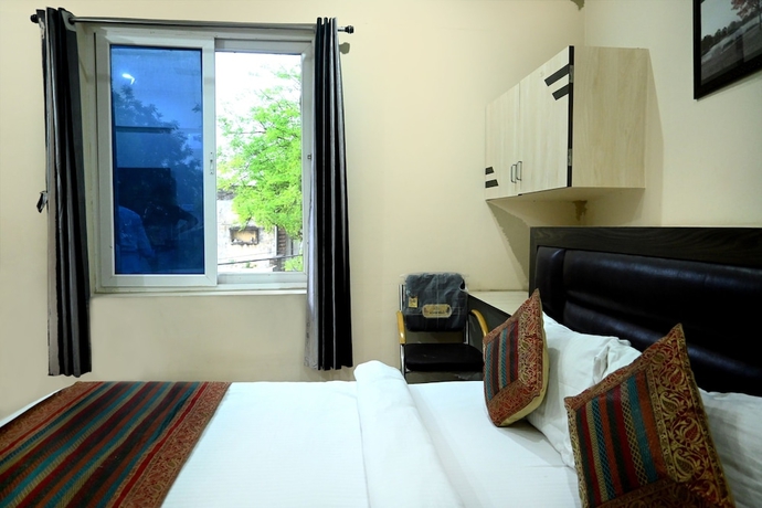 Imagen de la habitación del Hotel KB Palace. Foto 10