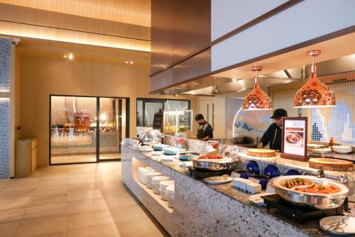 Imagen del bar/restaurante del Hotel KC Grande Resort Koh Chang. Foto 2