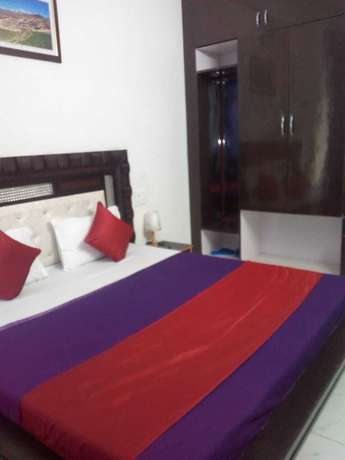 Imagen de la habitación del Hotel KC Regency. Foto 2