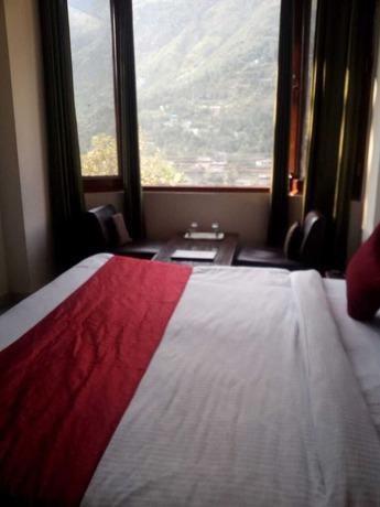 Imagen de la habitación del Hotel KC Regency. Foto 7
