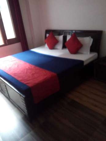 Imagen de la habitación del Hotel KC Regency. Foto 17