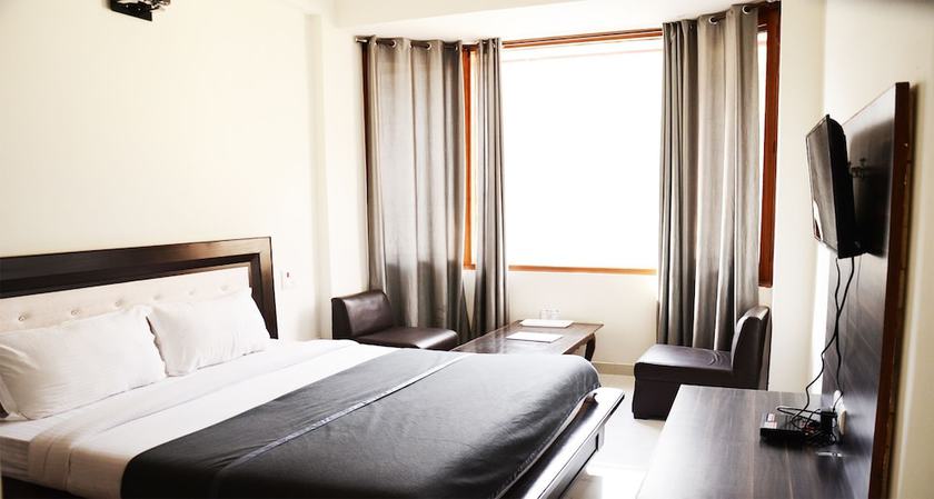 Imagen de la habitación del Hotel KC Regency. Foto 18