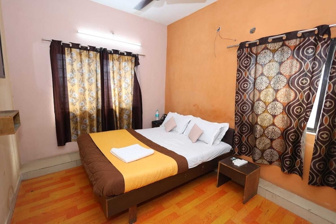 Imagen de la habitación del Hotel KDM, Rajkot. Foto 2