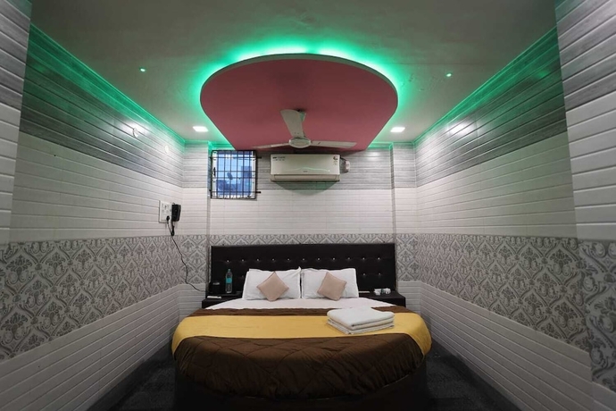 Imagen de la habitación del Hotel KDM, Rajkot. Foto 4