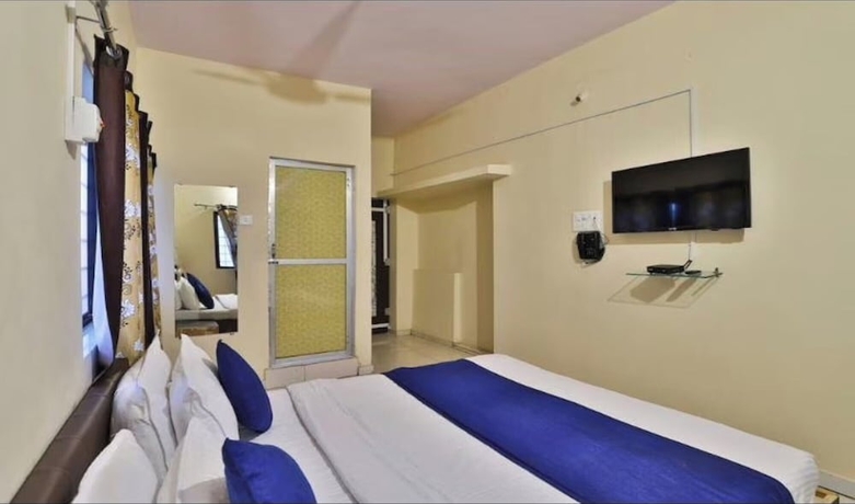 Imagen de la habitación del Hotel KDM, Rajkot. Foto 7