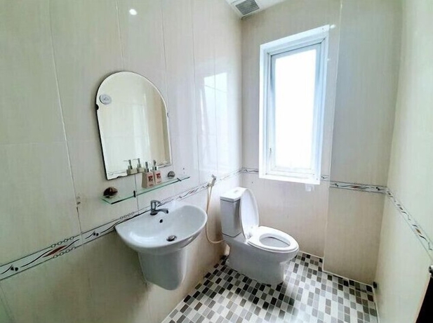 Imagen de la habitación del Hotel KHACH SAN PHU HUNG. Foto 16