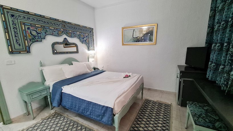 Imagen de la habitación del Hotel KHELLA. Foto 13