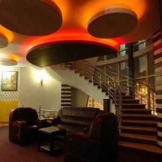 Imagen de los interiores del Hotel KHORSHID QOM. Foto 12