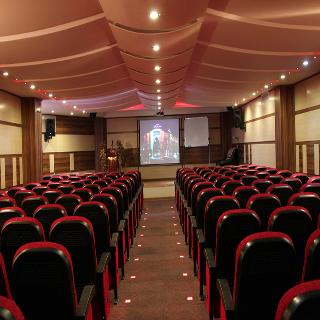 Imagen de los interiores del Hotel KHORSHID QOM. Foto 15