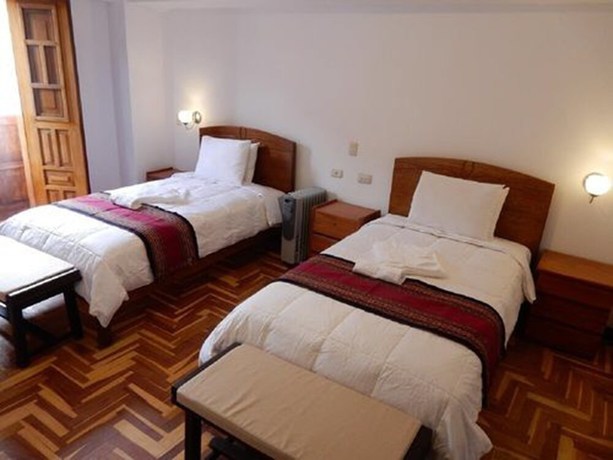 Imagen de la habitación del Hotel KIMSA. Foto 10