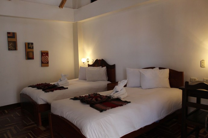 Imagen de la habitación del Hotel KIMSA. Foto 14