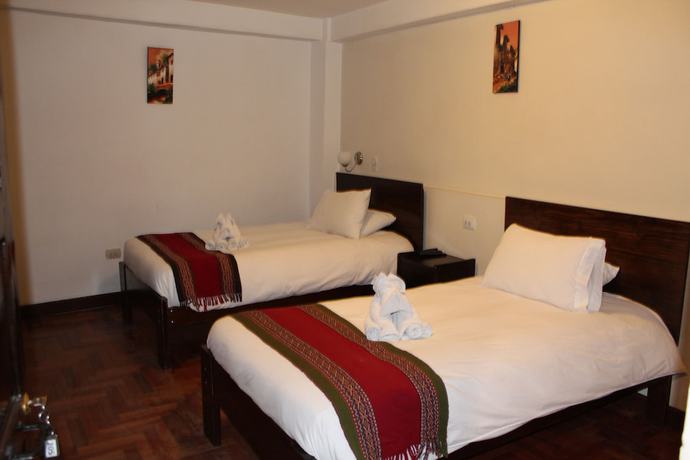 Imagen de la habitación del Hotel KIMSA. Foto 15