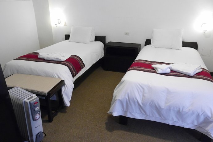 Imagen de la habitación del Hotel KIMSA. Foto 18