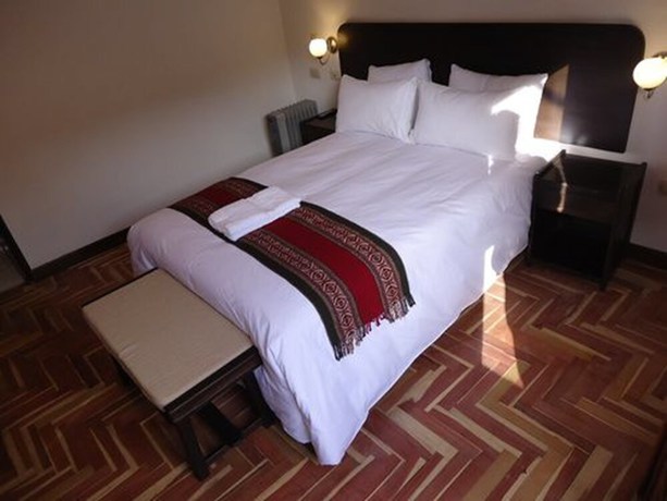 Imagen de la habitación del Hotel KIMSA. Foto 19