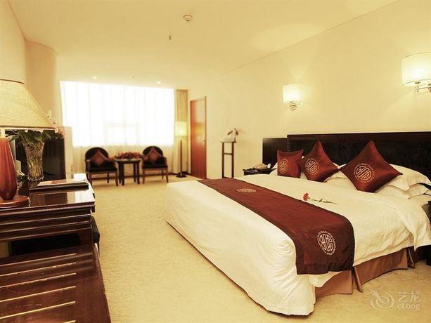 Imagen de la habitación del Hotel KING DYNASTY. Foto 7