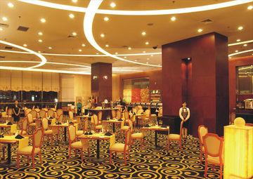 Imagen del bar/restaurante del Hotel KING DYNASTY. Foto 2