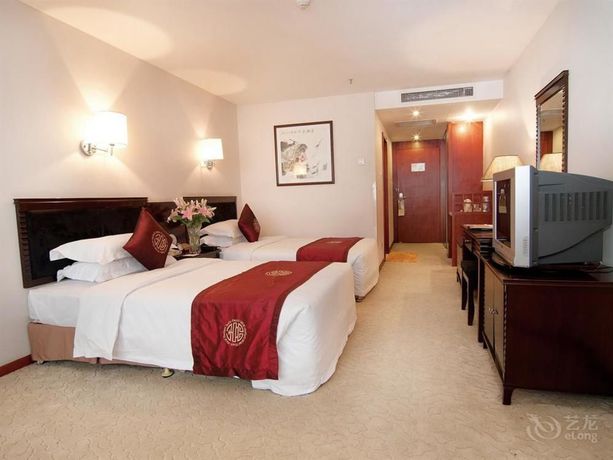 Imagen de la habitación del Hotel KING DYNASTY. Foto 10