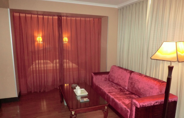 Imagen de los interiores del Hotel KING'S JOY. Foto 7