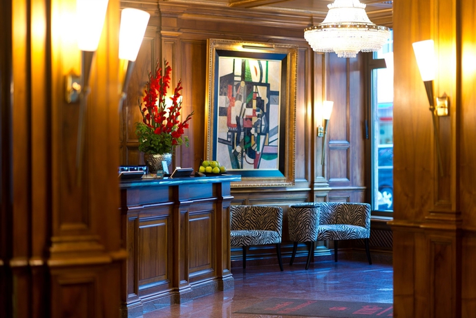 Imagen de los interiores del Hotel KING's First. Foto 15