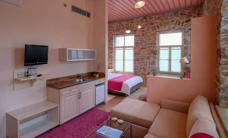 Imagen de la habitación del Hotel KIRIAKI GUESTHOUSE and SUITES. Foto 14