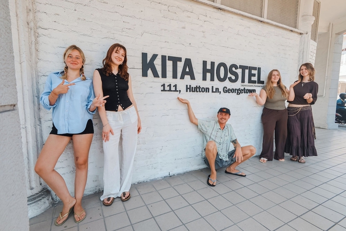 Imagen general del Hotel KITA Hostel. Foto 1