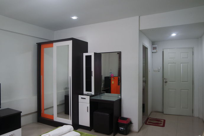 Imagen de los interiores del Hotel KJS Pattaya. Foto 11