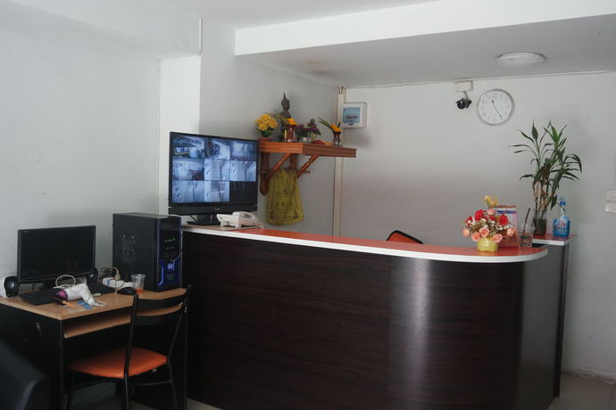 Imagen de la habitación del Hotel KJS Pattaya. Foto 4