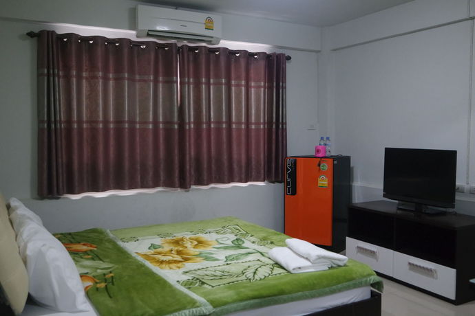 Imagen de la habitación del Hotel KJS Pattaya. Foto 7