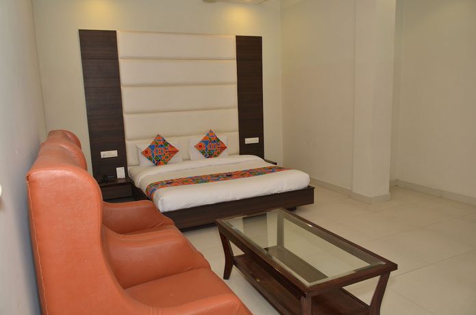 Imagen de la habitación del Hotel KK Continental. Foto 2