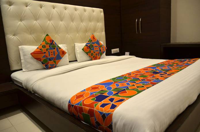 Imagen de la habitación del Hotel KK Continental. Foto 8