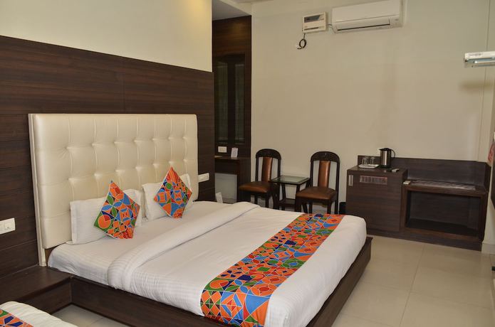 Imagen de la habitación del Hotel KK Continental. Foto 10