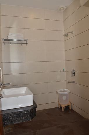 Imagen de la habitación del Hotel KK Continental. Foto 13