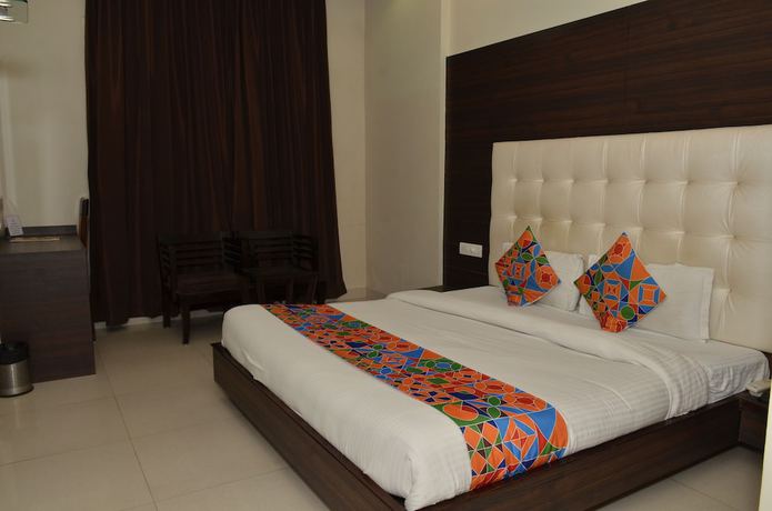 Imagen de la habitación del Hotel KK Continental. Foto 15
