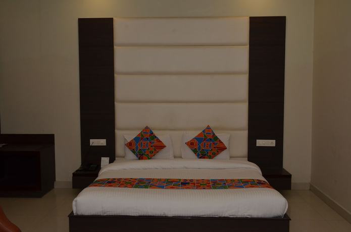 Imagen de la habitación del Hotel KK Continental. Foto 17