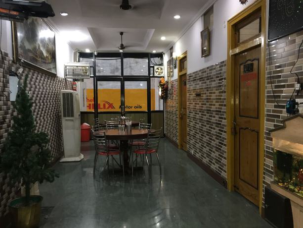 Imagen del bar/restaurante del Hotel K.K. Foto 6