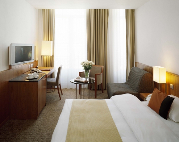 Imagen de la habitación del Hotel K+K George. Foto 7