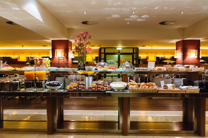 Imagen del bar/restaurante del Hotel K+K Maria Theresia. Foto 6