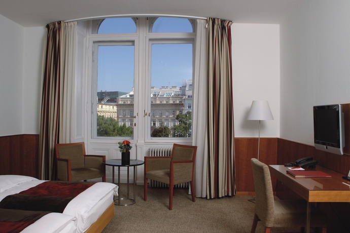 Imagen de la habitación del Hotel K+K Palais. Foto 6