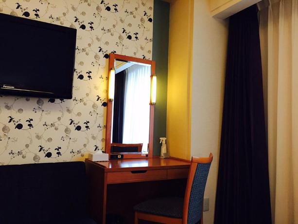 Imagen de la habitación del Hotel KKR Hotel Umeda. Foto 5