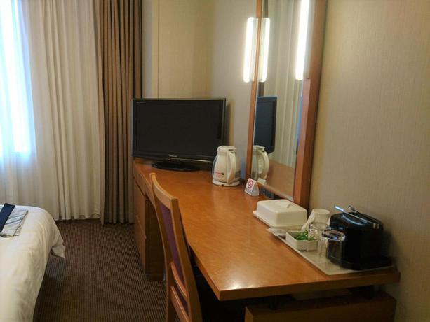 Imagen de la habitación del Hotel KKR Hotel Umeda. Foto 6