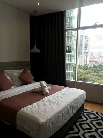 Imagen de la habitación del Hotel KL Sky Suites KLCC by SA. Foto 24