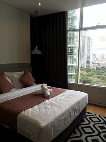 Imagen de la habitación del Hotel KL Sky Suites KLCC by SA. Foto 29
