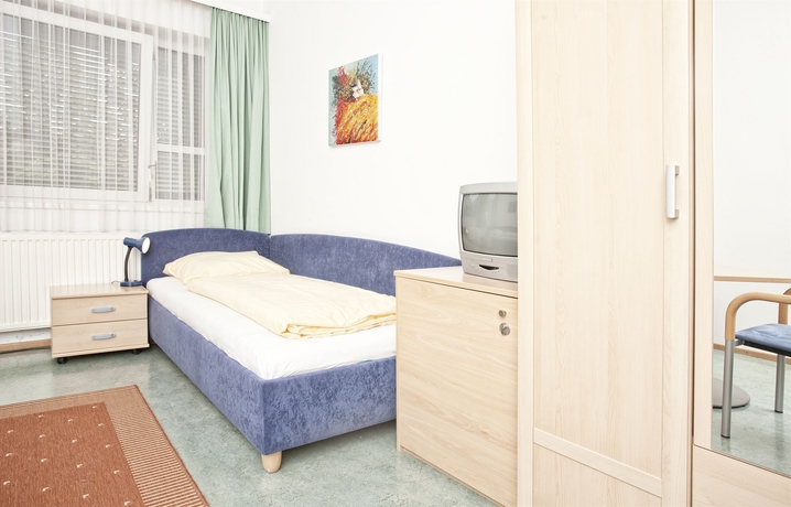 Imagen de la habitación del Hotel KOLPINGHAUS SALZBURG. Foto 3