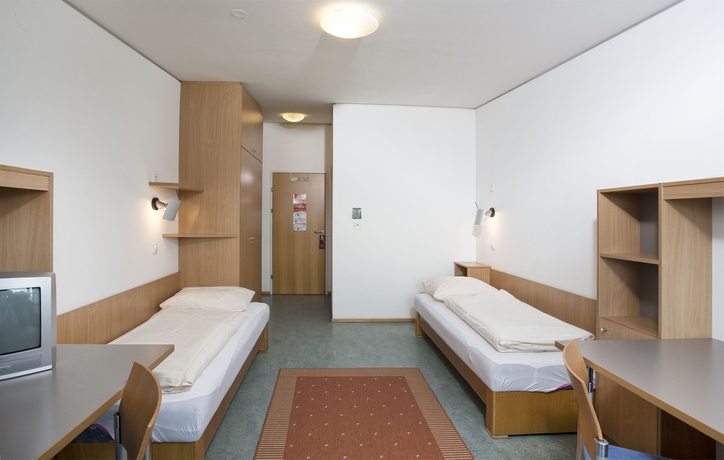 Imagen de la habitación del Hotel KOLPINGHAUS SALZBURG. Foto 8