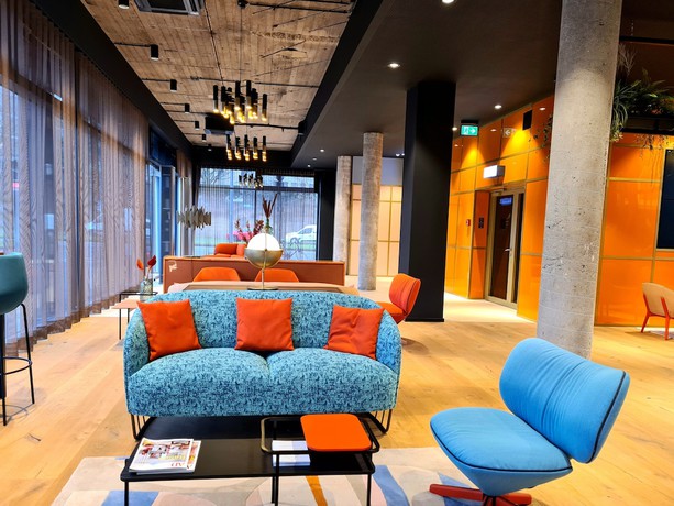 Imagen de los interiores del Hotel KONCEPT International. Foto 11