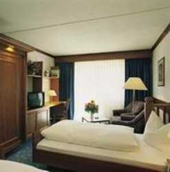 Imagen de la habitación del Hotel KONIG LUDWIG. Foto 2